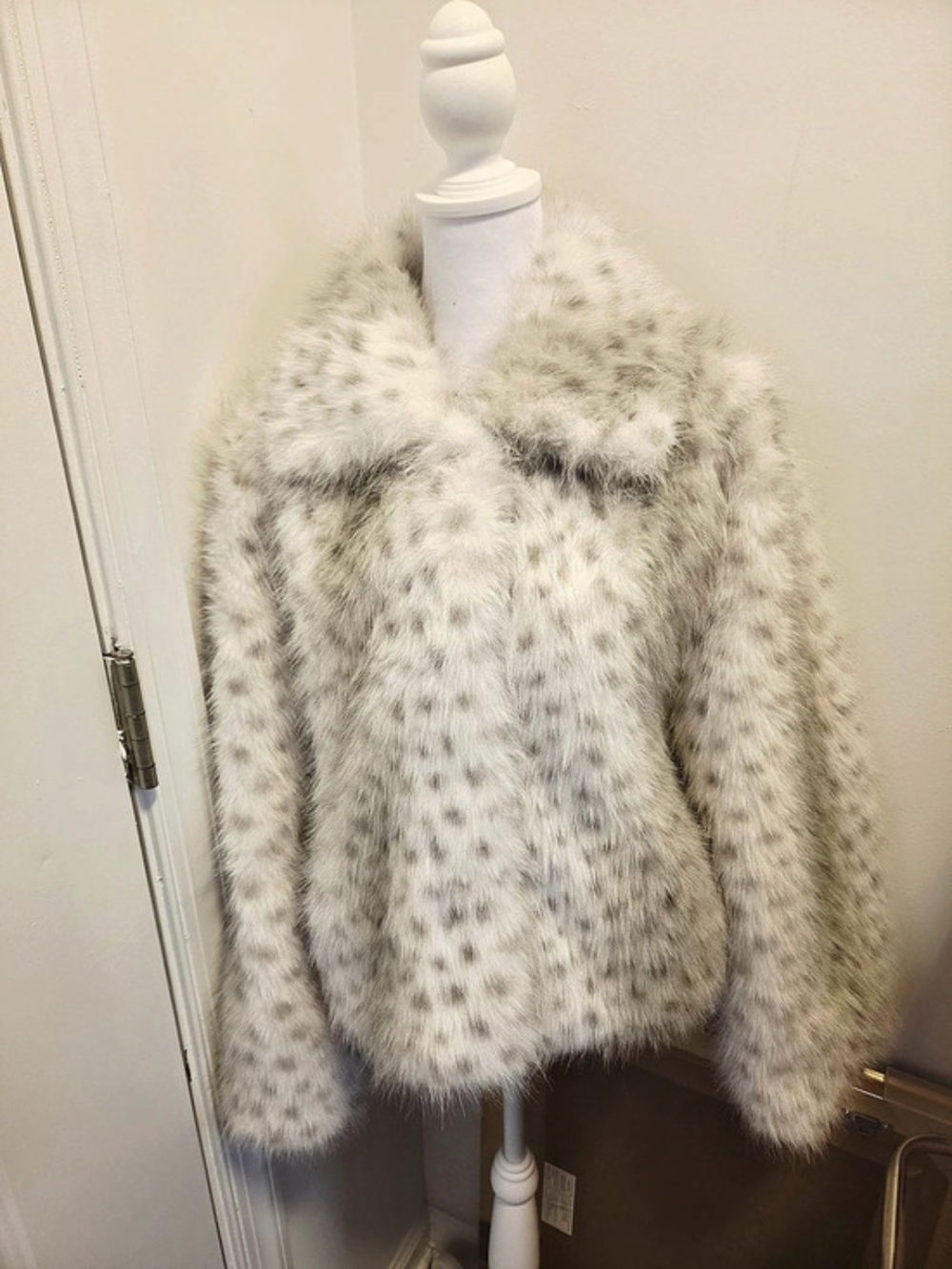 Rebecca Minkoff Faux Fur Animal Print Jacket Size Small NEW NEVER WORN